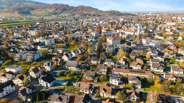 Großes Grundstück mit Altbestand in Lustenau  – Sanierungsprojekt mit Potential