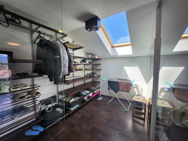 1 Zimmer Wohnung mit Balkon und einem Tiefgaragenplatz