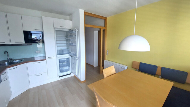 4-Zimmerwohnung in sonniger Lage zu verkaufen