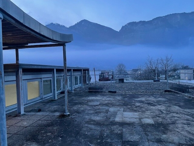 Vielseitiges Betriebsobjekt in der Arlbergstraße zu vermieten!