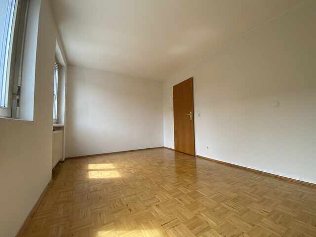 "ohne Provision" helle 2 Zimmer Terrassenwohnung in ruhiger Lage