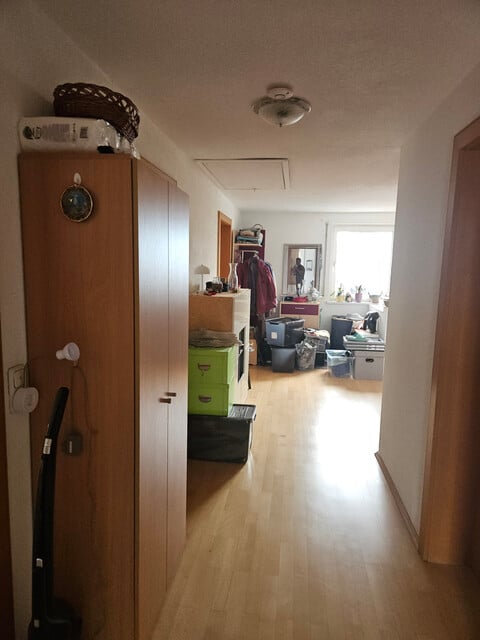 Sonnige 4 Zimmerwohnung Privat im 3 Familienhaus