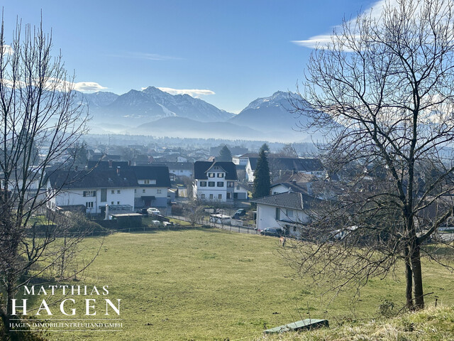 Großes Baugrundstück in schöner Lage