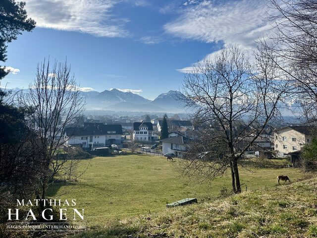 Großes Baugrundstück in schöner Lage