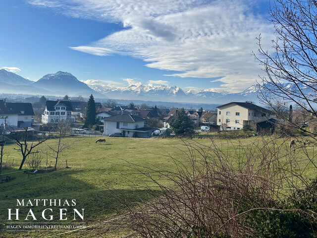 Großes Baugrundstück in schöner Lage