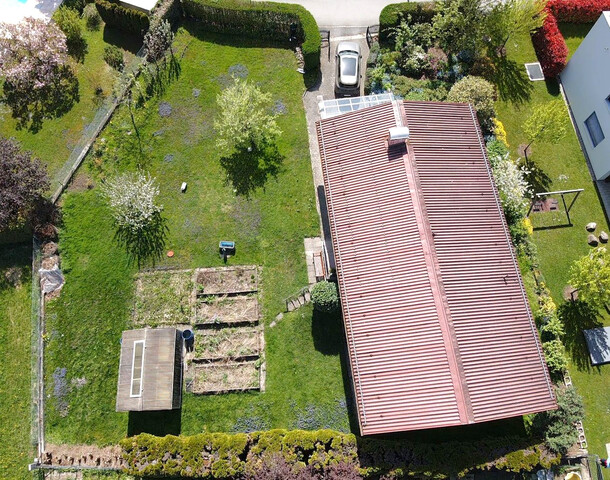 JUWEL: Bungalow mit riesigem Grundstück in sehr guter Lage (Nahe der Frutz)