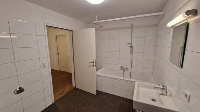 Schöne 3-Zimmer-Wohnung inkl. TG-Platz, in zentraler Lage, mit großer Terrasse