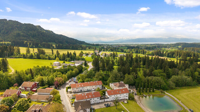Hohenweiler: Modernes Reihenhaus mit außergewöhnlich viel Platz