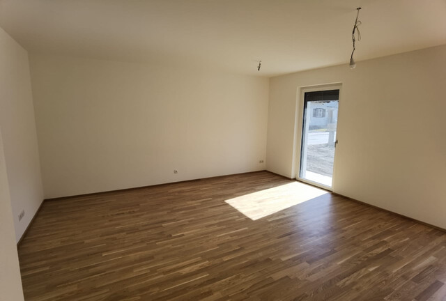 Helle 3-Zimmer-Wohnung mit Gartenanteil in Schlins