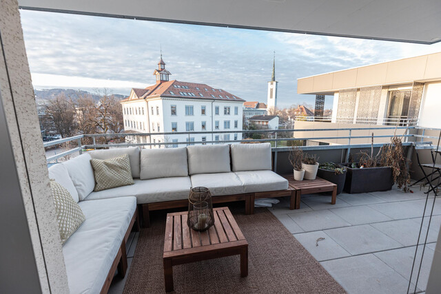 Attraktive 3-Zi- Dachterrassenwohnung in Grenznähe CH inkl. TG Platz teilmöbliert