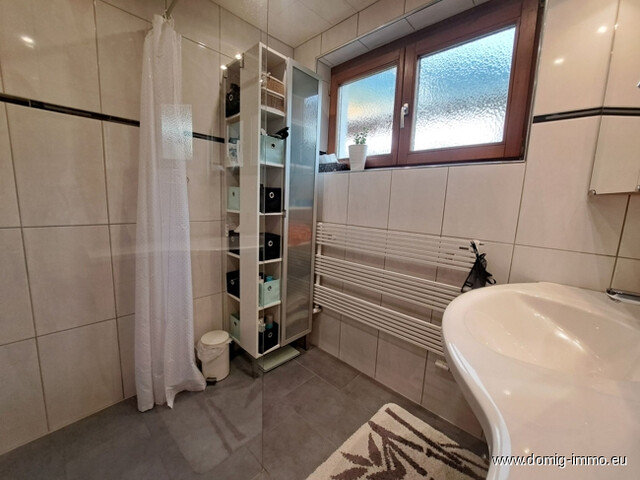 Schöne 3-Zimmer-Wohnung mit Wintergarten und Grünfläche in sonniger Ruhelage von St. Gallenkirch