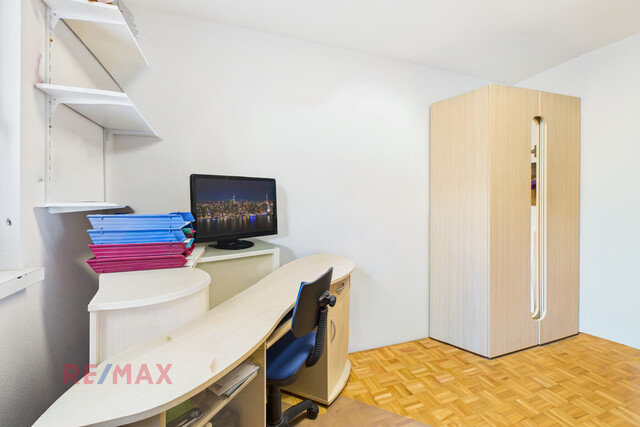 Platz für die Familie: Lichtdurchflutete Wohnung mit Balkon und bester Anbindung