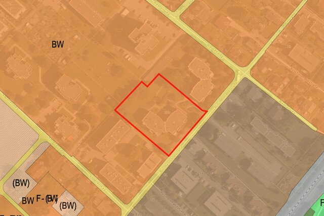 Platz für die Familie: Lichtdurchflutete Wohnung mit Balkon und bester Anbindung