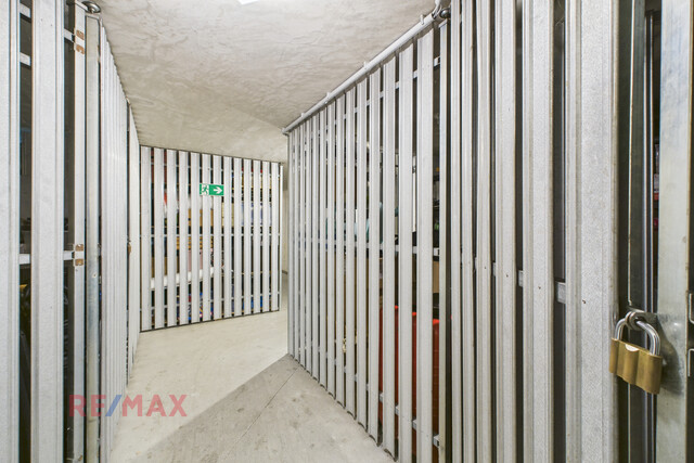 Platz für die Familie: Lichtdurchflutete Wohnung mit Balkon und bester Anbindung