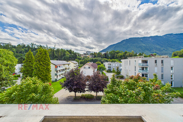 Platz für die Familie: Lichtdurchflutete Wohnung mit Balkon und bester Anbindung