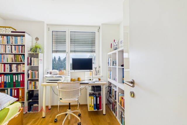 Helle, komfortable Dachgeschosswohnung in Bregenz mit 3 Zimmern und bester Infrastruktur