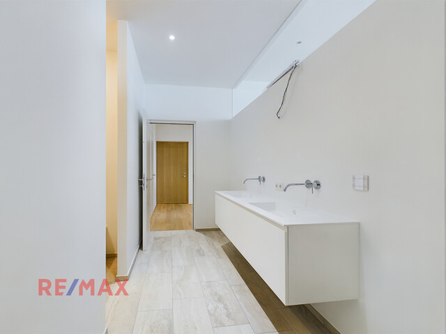 Erstbezug! 3-Zimmer-Wohnung mit Loggia in Toplage