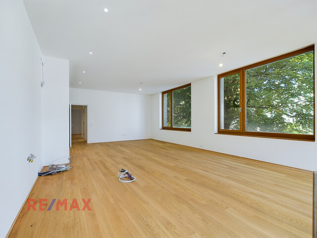 Erstbezug! 3-Zimmer-Wohnung mit Loggia in Toplage