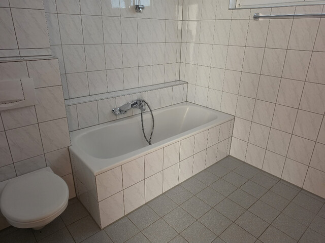 CHARMANTE GARCONNIERE MIT GARTENPLUS