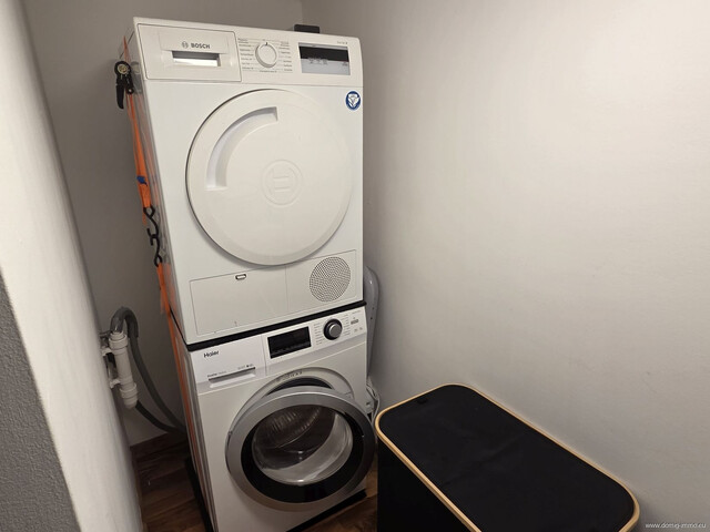 In top Lage: 3,5-Zimmer-Wohnung mit 82,5m², großzügiger Terrasse und Tiefgaragenplatz in Höchst