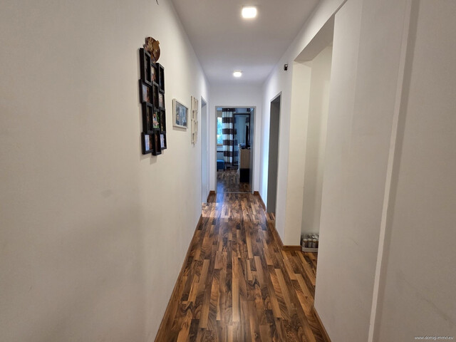In top Lage: 3,5-Zimmer-Wohnung mit 82,5m², großzügiger Terrasse und Tiefgaragenplatz in Höchst
