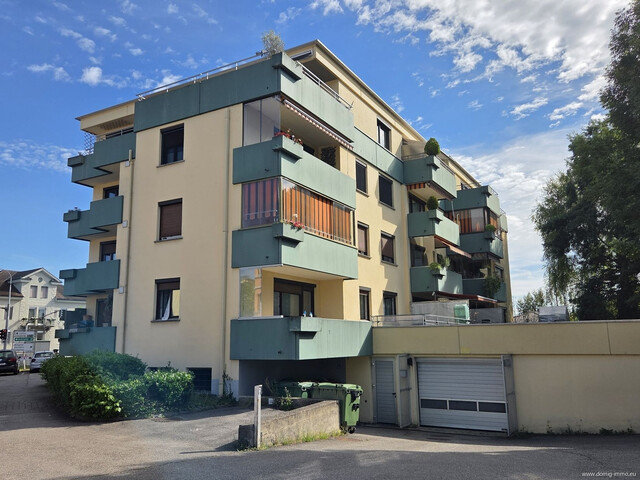 In top Lage: 3,5-Zimmer-Wohnung mit 82,5m², großzügiger Terrasse und Tiefgaragenplatz in Höchst