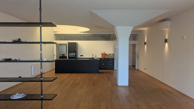 Elegantes, klimatisiertes 94m² Fabriksloft mit hochwertiger Ausstattung