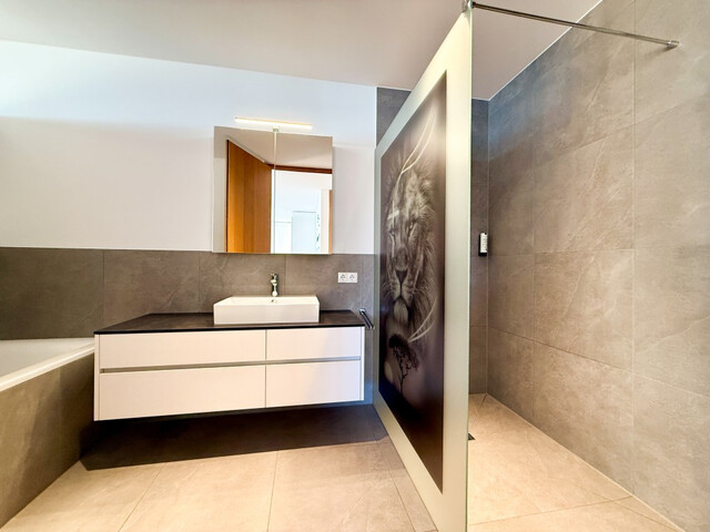 Neuwertige Gartenwohnung in Egg! Top 13