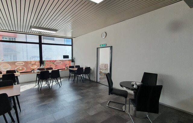 ANLEGEROBJEKT-gut vermietetes Geschäftslokal in Toplage