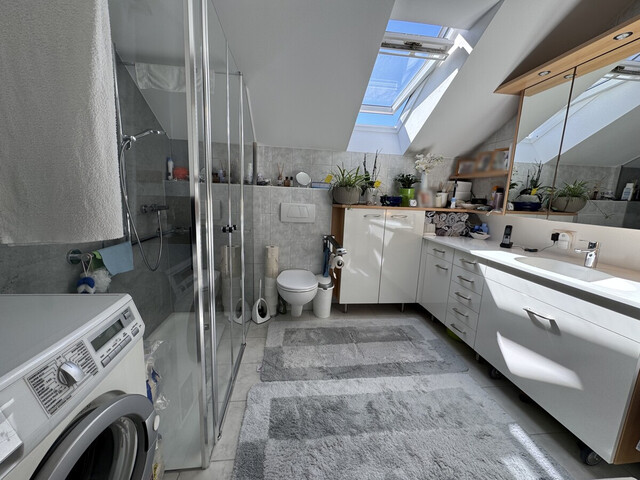 Stylische 2-Zimmer-Maisonettewohnung mit Balkon & Tiefgaragenplatz – ideal für junge Stadtliebhaber