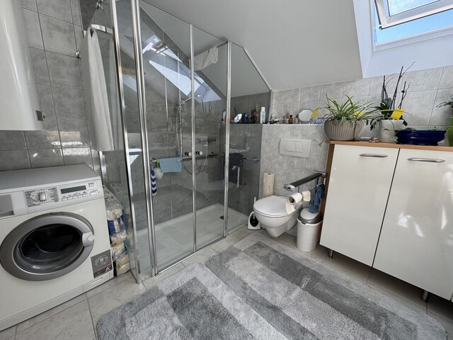 Stylische 2-Zimmer-Maisonettewohnung mit Balkon & Tiefgaragenplatz – ideal für junge Stadtliebhaber