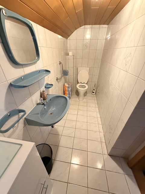 Älteres Einfamilienhaus an sehr ruhiger Wohnlage