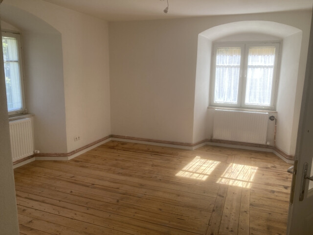 2 Zimmerwohnung in historischem Gebäude