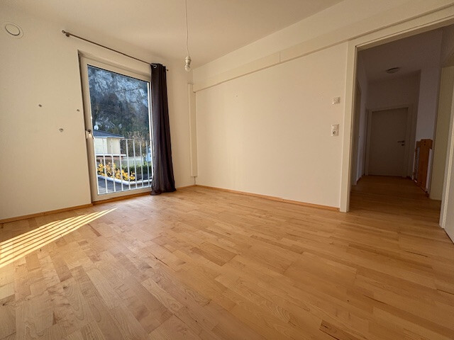 Neuwertiges familienfreundliches Einfamilienhaus in der Kummenbergregion mit Doppelgarage