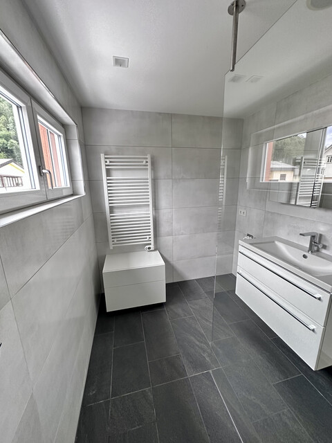 Tolle 3-Zi-Wohnung in 4-Parteien-Haus in Gisingen