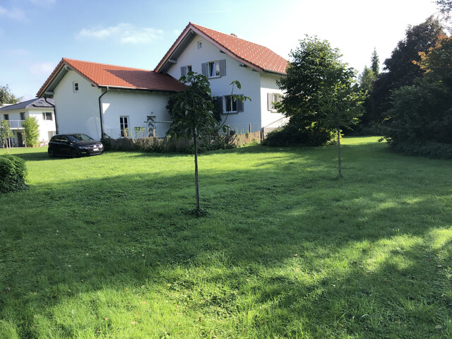 Wohnen im Grünen: Einfamilienhaus mit Garten, Terrasse und Keller