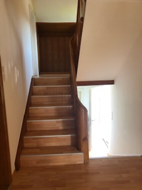 Wohnen im Grünen: Einfamilienhaus mit Garten, Terrasse und Keller