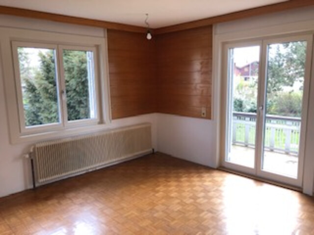 Wohnen im Grünen: Einfamilienhaus mit Garten, Terrasse und Keller