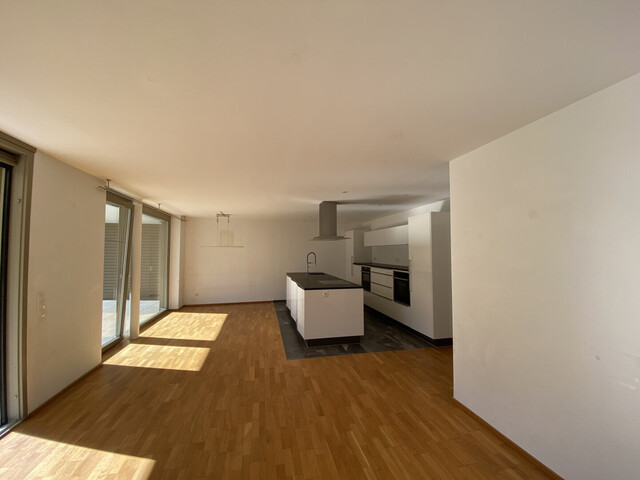 Zentrale-großzügige 4 Zimmer Eckgartenwohnung in Vandans