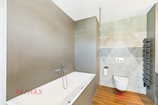 Penthouse Prestige: Das einzige Wohnrefugium auf der obersten Ebene