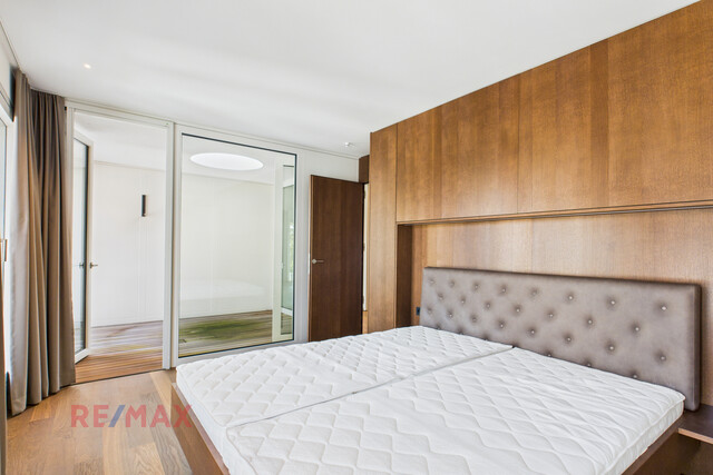 Penthouse Prestige: Das einzige Wohnrefugium auf der obersten Ebene