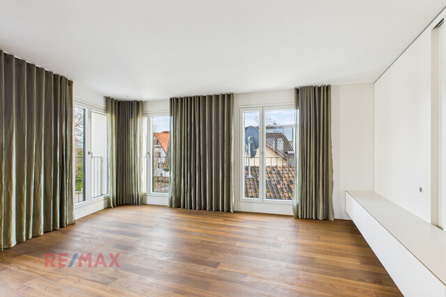 Penthouse Prestige: Das einzige Wohnrefugium auf der obersten Ebene