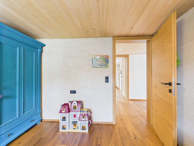 Rheintalhaus mit Charakter: Einfamilienhaus mit Einliegerwohnung und großem Garten in Sulz
