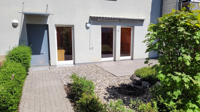 Teilmöblierte Grenznahe 1 Zimmer Garten Wohnung 