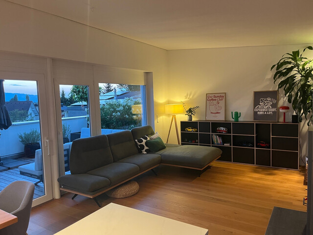Privatverkauf - Exklusives 4-Zimmer-Penthouse mit großer Sonnenterrasse in ruhiger Bestlage