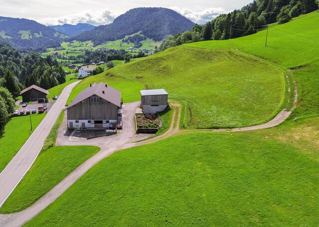 Landwirtschaftliches Anwesen in Alleinlage!