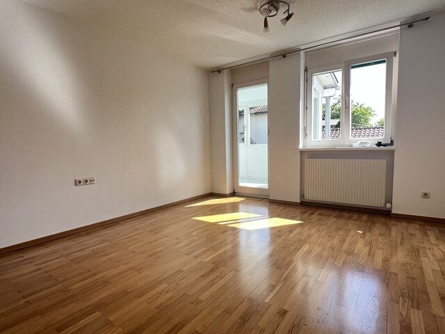 GEPFLEGTE 2 ZIMMERWOHNUNG IN TOPLAGE