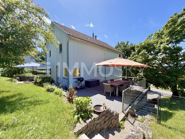 Niedrigstenergiehaus mit Einliegerwohnung