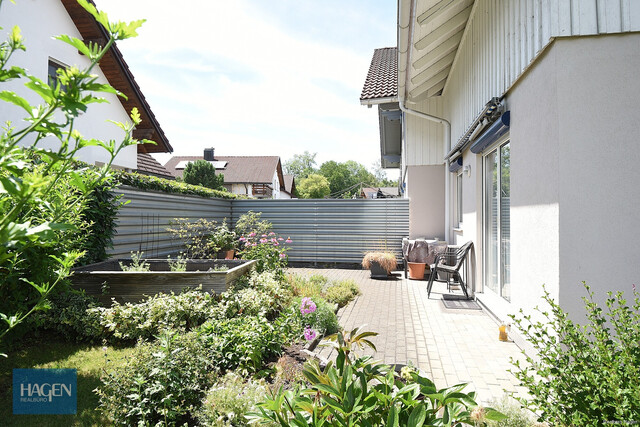 Charmantes Reihenhaus mit modernem Wohnkomfort und idyllischem Garten