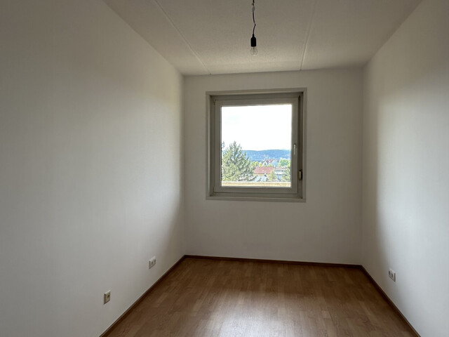 Moderne 4-Zimmer-Wohnung mit Loggia in Wiener Neudorf – Familienhit